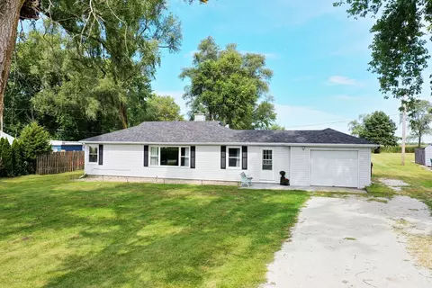 1627 W 2000s Rd, Kankakee, IL 60901