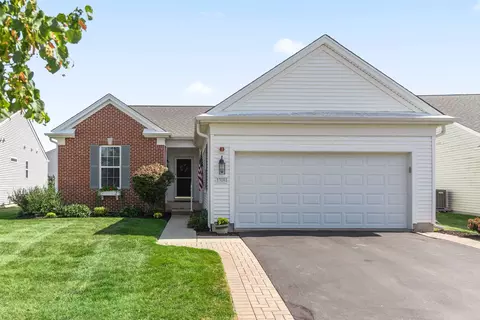 13184 Oakwood Ave, Huntley, IL 60142
