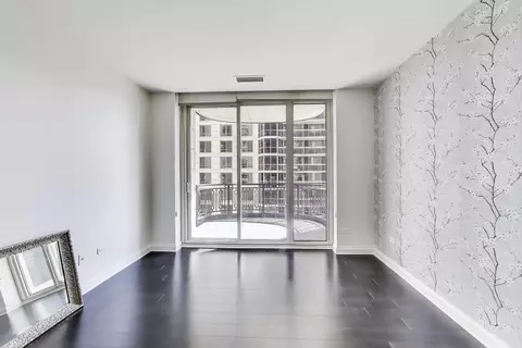 Bedroom - 10 E Delaware Pl #18D, Chicago, IL 60611 photo 5 of 6