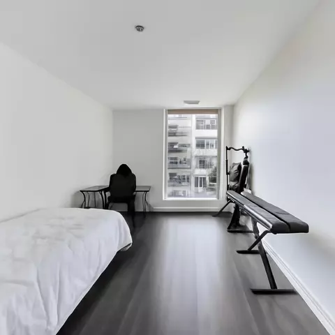 Bedroom - 10 E Delaware Pl #18D, Chicago, IL 60611 photo 4 of 6