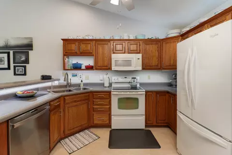 107 N Blair Dr #16, Normal, IL 61761 photo 4