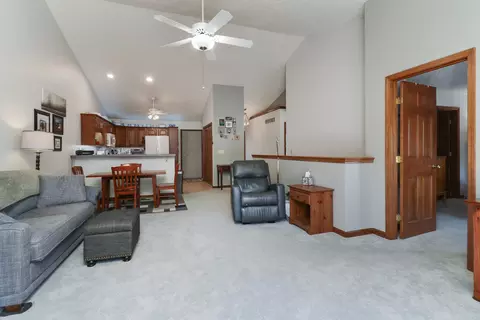 107 N Blair Dr #16, Normal, IL 61761 photo 8