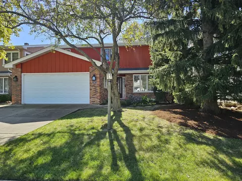 7215 Beckwith Rd, Morton Grove, IL 60053