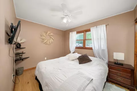 Bedroom - 18503 Arcadia Ave, Lansing, IL 60438 photo 1 of 4