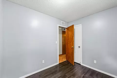 Bedroom - 3207 Ridgewood Dr, Champaign, IL 61821 photo 6 of 6