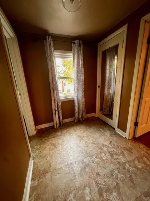 Entry Way - 403 16th St, Mendota, IL 61342 photo 2 of 2