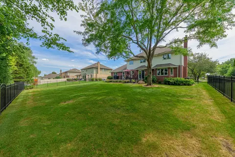 Exterior - 11966 Duchess Ave, Mokena, IL 60448 photo 3 of 5