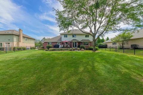 Exterior - 11966 Duchess Ave, Mokena, IL 60448 photo 2 of 5