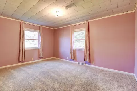 Bedroom - 13912 Lincoln Rd, Morrison, IL 61270 photo 2 of 4