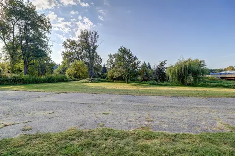 Exterior - 13912 Lincoln Rd, Morrison, IL 61270 photo 6 of 11