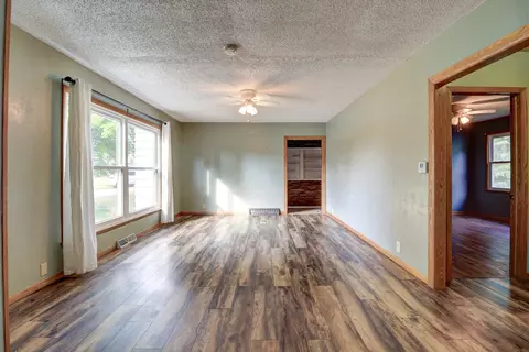 Living - 13912 Lincoln Rd, Morrison, IL 61270 photo 1 of 2
