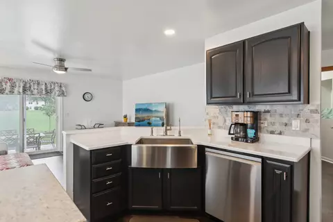 Kitchen - 13737 S Tamarack Dr, Plainfield, IL 60544 photo 3 of 5