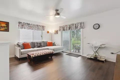 Living - 13737 S Tamarack Dr, Plainfield, IL 60544 photo 3 of 4