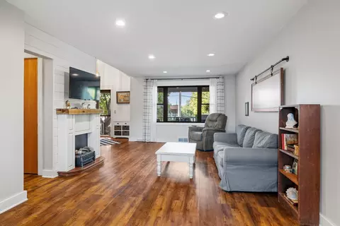 Living - 560 E 7th St, Lockport, IL 60441 photo 1 of 1