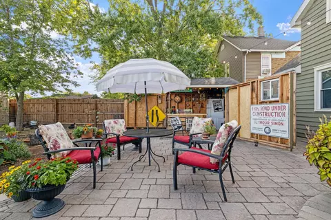 Exterior - 560 E 7th St, Lockport, IL 60441 photo 9 of 15