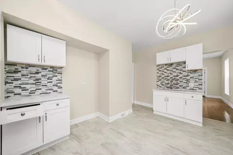 Kitchen - 7421 S Eggleston Ave, Chicago, IL 60621 photo 2 of 4