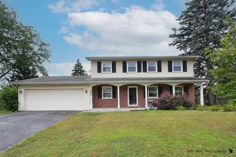 4837 Dorothy Ct, Waukegan, IL 60087