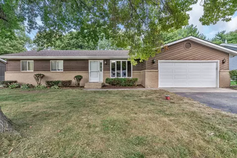 3640 Dixon Dr, Morris, IL 60450