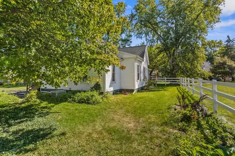 406 S Gray St, Sidell, IL 61876 photo 32