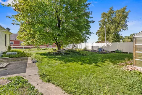 406 S Gray St, Sidell, IL 61876 photo 31