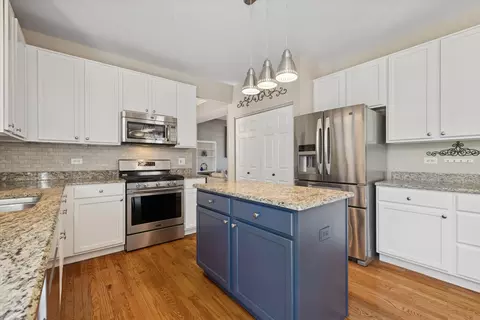 Kitchen - 12225 S Shagbark Dr, Plainfield, IL 60585 photo 2 of 2