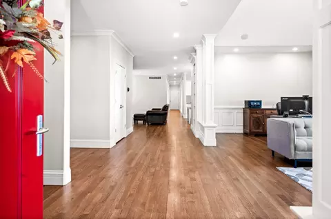 Entry Way - 701 Broadway Ave, Normal, IL 61761 photo 1 of 12