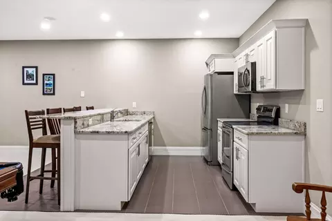 Kitchen - 701 Broadway Ave, Normal, IL 61761 photo 9 of 10