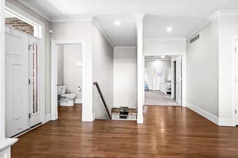 Entry Way - 701 Broadway Ave, Normal, IL 61761 photo 5 of 12