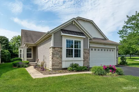 2924 Raleigh Ct, Naperville, IL 60564