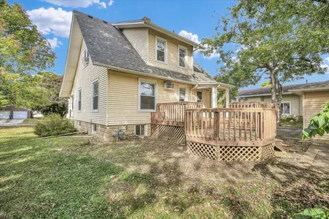 Exterior - 206 E Illinois St, Mansfield, IL 61854 photo 21 of 32