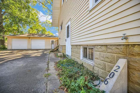 Exterior - 206 E Illinois St, Mansfield, IL 61854 photo 5 of 32