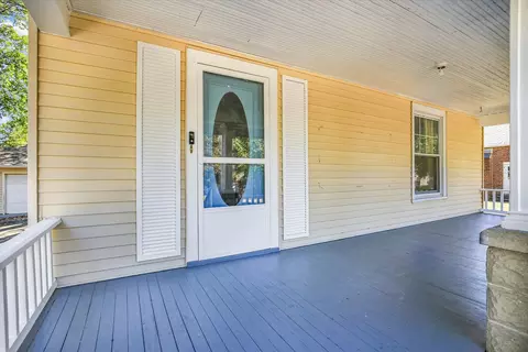 Exterior - 206 E Illinois St, Mansfield, IL 61854 photo 19 of 32