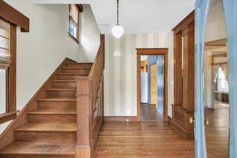 Entry Way - 206 E Illinois St, Mansfield, IL 61854 photo 3 of 5