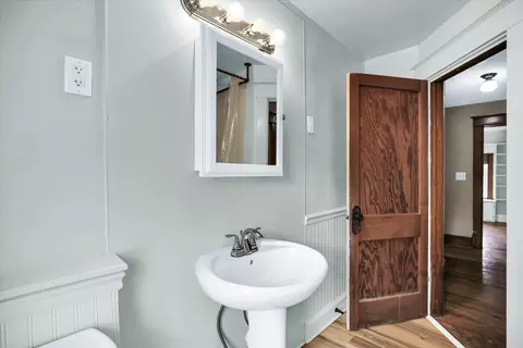 Bath - 206 E Illinois St, Mansfield, IL 61854 photo 2 of 2