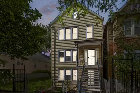 8942 S Baltimore Ave, Chicago, IL 60617