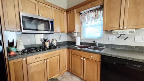 16911 Murphy Ave, Hazel Crest, IL 60429 photo 5