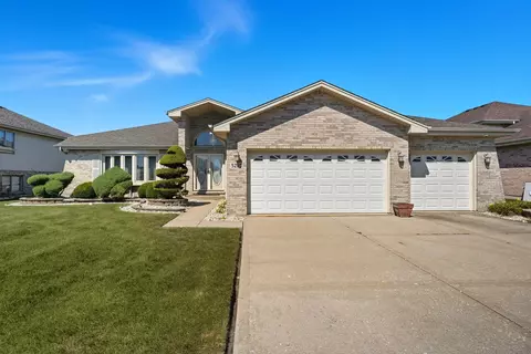 5290 Trinity Pl, Matteson, IL 60443
