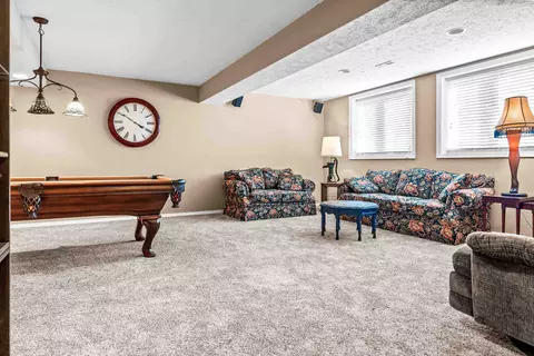 Living - 1902 Quail Run Cc Ct, Normal, IL 61761 photo 8 of 10