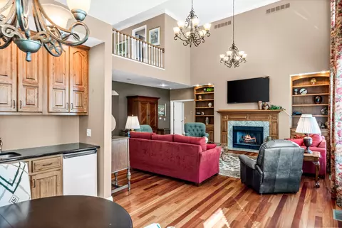 Living - 1902 Quail Run Cc Ct, Normal, IL 61761 photo 1 of 10