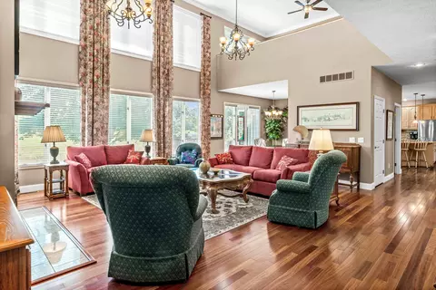 Living - 1902 Quail Run Cc Ct, Normal, IL 61761 photo 4 of 10
