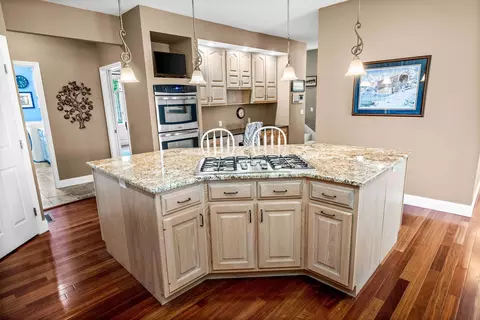 Kitchen - 1902 Quail Run Cc Ct, Normal, IL 61761 photo 7 of 8
