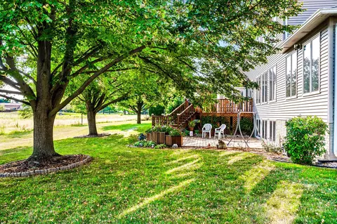 Exterior - 1902 Quail Run Cc Ct, Normal, IL 61761 photo 6 of 7