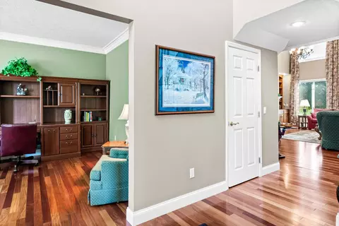 Entry Way - 1902 Quail Run Cc Ct, Normal, IL 61761 photo 8 of 17