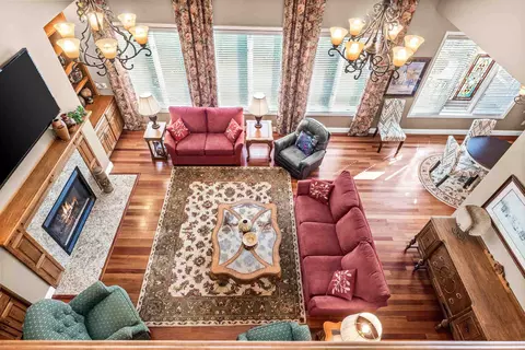 Living - 1902 Quail Run Cc Ct, Normal, IL 61761 photo 6 of 10