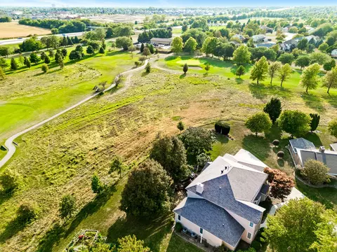 View/Area - 1902 Quail Run Cc Ct, Normal, IL 61761 photo 4 of 8