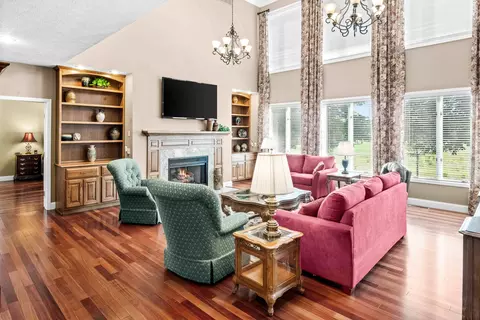 Living - 1902 Quail Run Cc Ct, Normal, IL 61761 photo 3 of 10