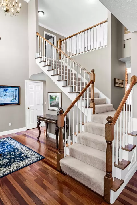 Entry Way - 1902 Quail Run Cc Ct, Normal, IL 61761 photo 9 of 17