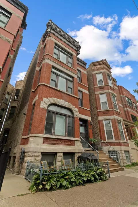 1118 N Wolcott Ave #2W, Chicago, IL 60622