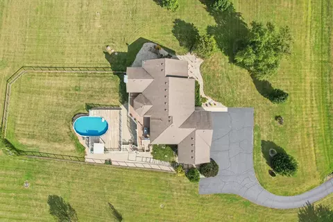 n5139 Granville Court, Sugar Creek, WI 53121
