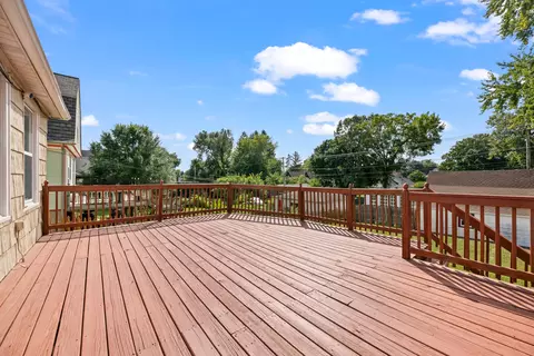 638 N Spring St, Elgin, IL 60120 photo 27